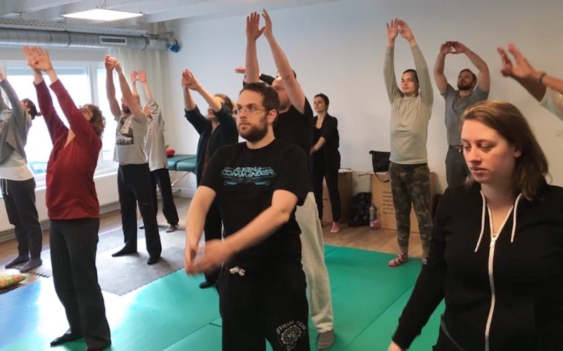 Nicolas Poloczek - Cours de Shiatsu, Do-in, Qi Gong, Méditation - Brabant Wallon - Belgique 04 Nicolas Poloczek - Cours de Shiatsu, Do-in, Qi Gong, Méditation - Brabant Wallon - Belgique