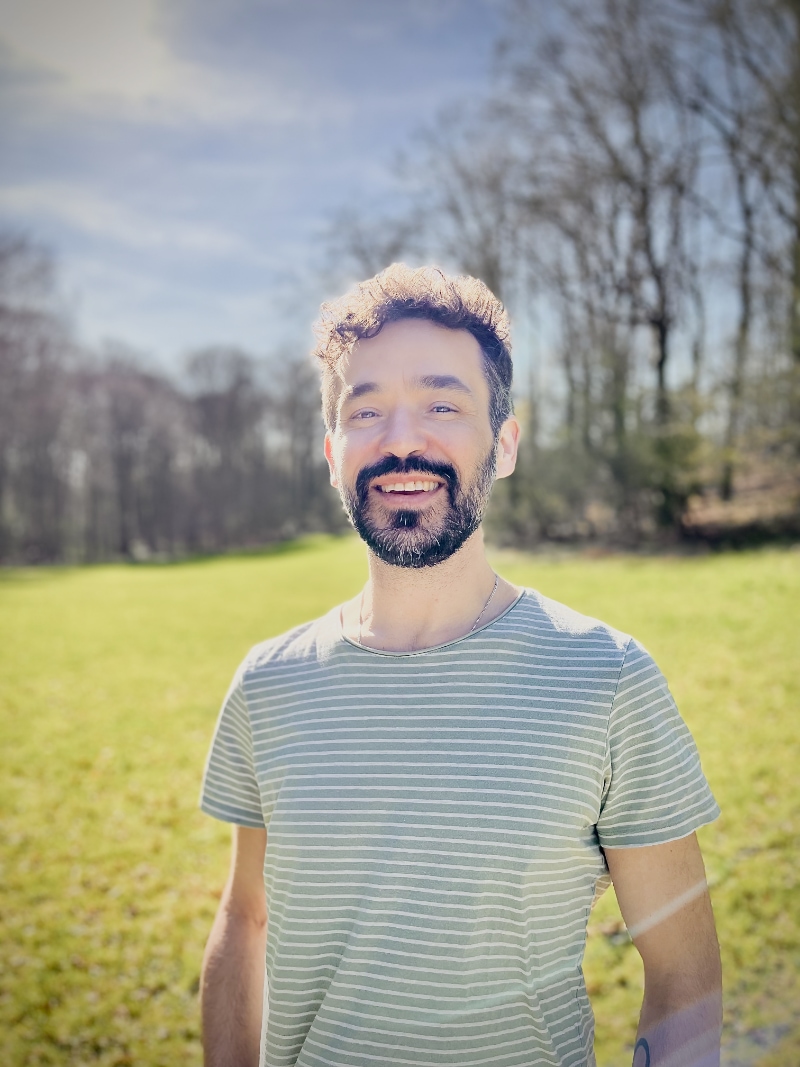 Nicolas Poloczek - Accompagnement au changement - Shiatsu, Hypnose, Coaching, Ecriture Thérapeutique - Court-Saint-Etienne